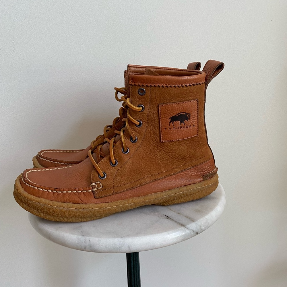 Brand new! H.S. Trask mens moccasin/boots size 9